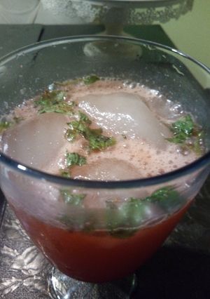 A picture of Strawberry sparkler.