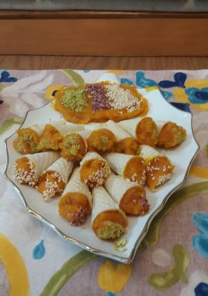 عکسی از دستور حلوا هویج قیفی