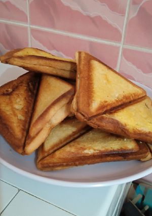 A picture of Toasted bread.