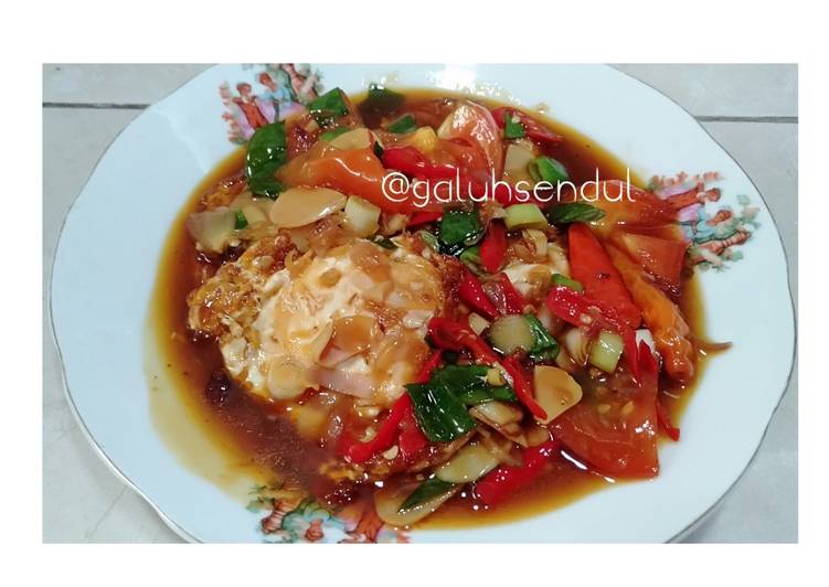 Telur Ceplok Saus