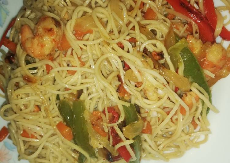 Fideos chinos con gambas