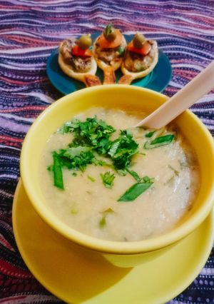 A picture of Lentil_soup With#Chiken_grill_bite_in_Puff #spoon..