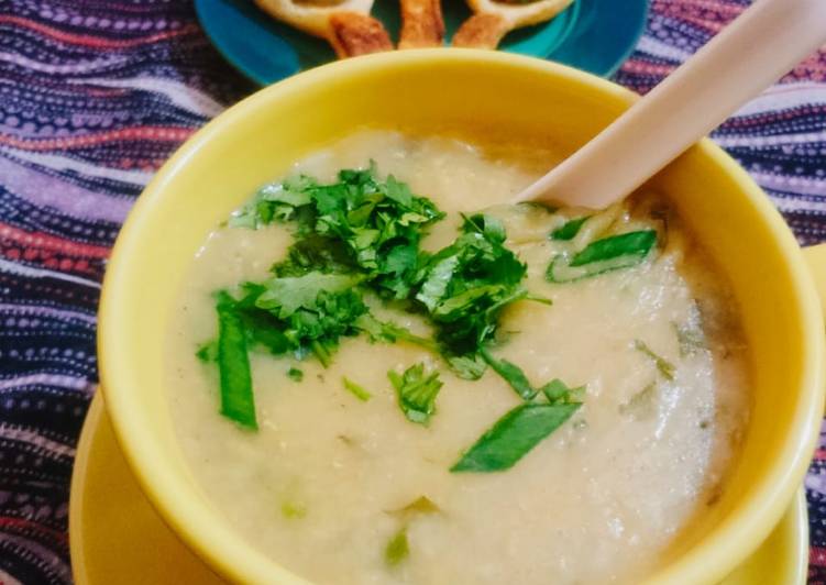 Steps to Prepare Super Quick Homemade Lentil_soup   With #Chiken_grill_bite_in_Puff #spoon.