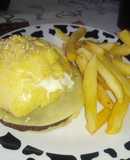 Hamburguesa de salchichas con queso o carne de res