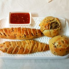 A picture of Chicken Bread.