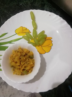 કોબીજ વટાણા બટાકા નું શાક (Kobij Vatana Bataka Shak Recipe In Gujarati) રેસીપી મુખ્ય ફોટો