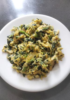 A picture of Spinach with Eggs.