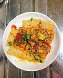 Đậu nhồi thịt sốt cà chua