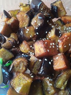Una foto de Calabaza🎃 y berenjenas🍆 doradas🤔😋😊