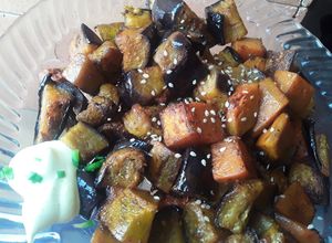 Una foto de Calabaza🎃 y berenjenas🍆 doradas🤔😋😊