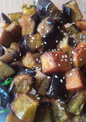 Una foto de Calabaza🎃 y berenjenas🍆 doradas🤔😋😊