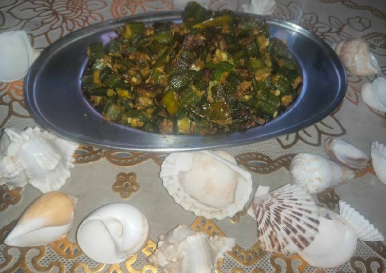 Simple Way to Prepare Delicious Bhindi bhujia