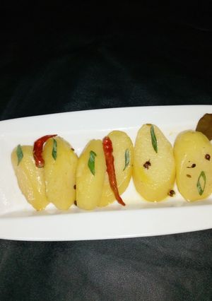 A picture of Spicy Buttered potatoes.