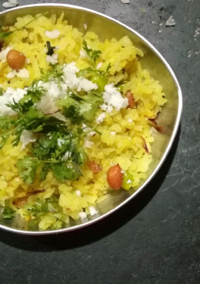 A picture of Kanda Poha.
