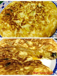 Una foto de Tortilla de patata, cebolla y calabacín