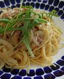 Japanese-style spaghetti with garlic and tuna (Easy recipe)