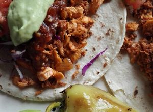 Una foto de Choripollo (tacos)😋