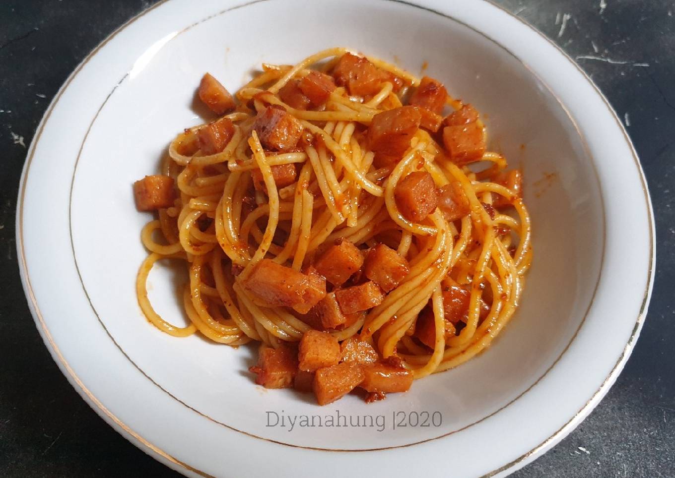 Spageti bolognese Maling