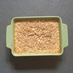 A picture of Banana Oat Cake.