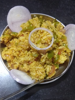 मिक्स वेज फ्राइड राइस (mix veg fried rice recipe in Hindi) रेसिपी मुख्य फोटो