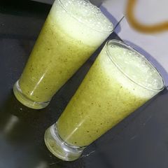 A picture of Kiwi Punch.
