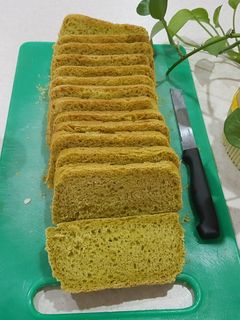 عکسی از دستور نان تست سبز خانگی