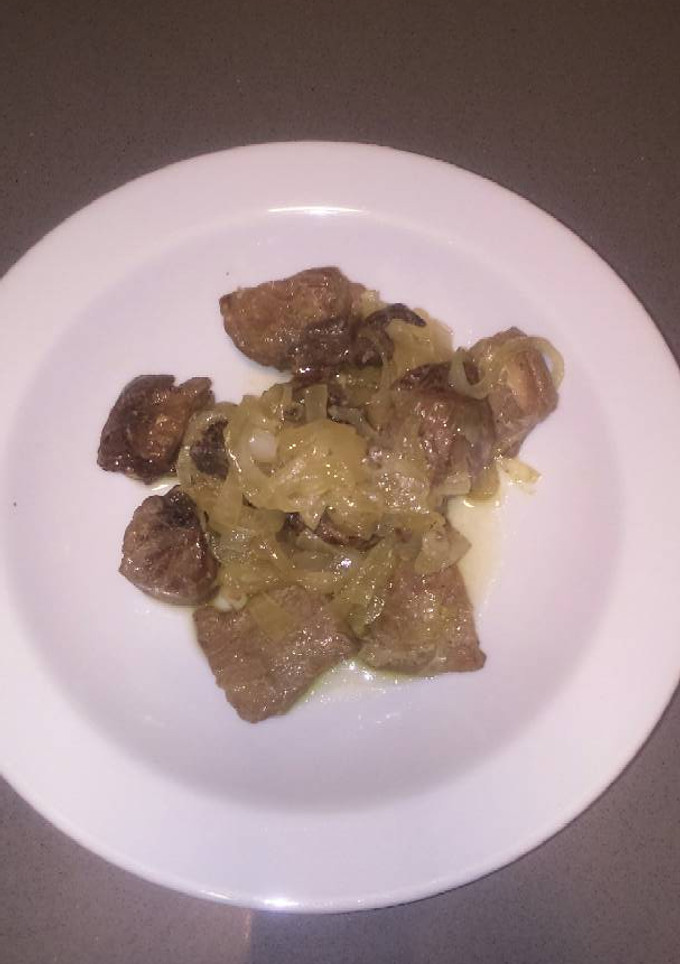 Una foto de Atún encebollado