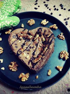 चॉकलेट वॉलनट केक(Chocolate walnut cake recipe in Hindi) रेसिपी मुख्य फोटो