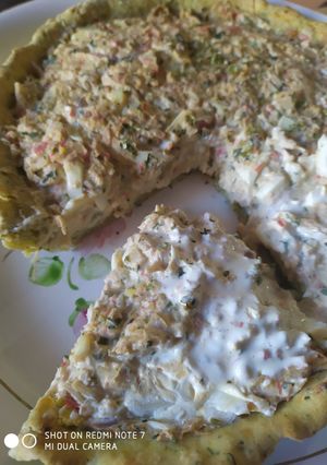 Una foto de Tarta de pollo y queso crema ☺️