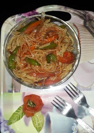 A picture of Veggie garlic Hakka Noodles .