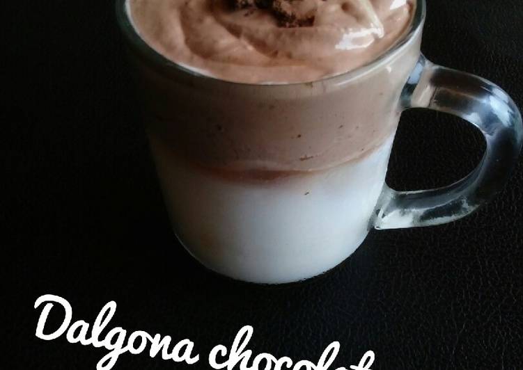Cara Menghidangkan Dalgona chocolatos Anti Ribet!