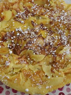 Una foto de Pastel-crêpes manzanas