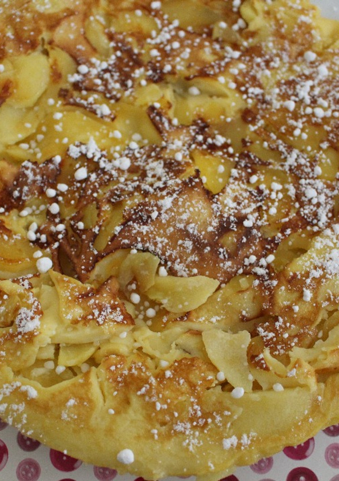 Una foto de Pastel-crêpes manzanas