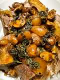 One pan roasted pork, potatoes, mushrooms, kale and pan gravy