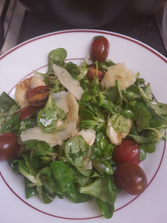 Una foto de Ensalada de canónigos