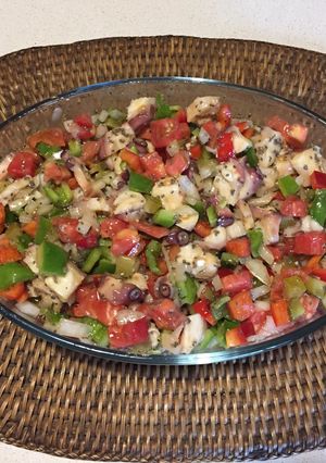 Una foto de Picadillo de pulpo y langostinos
