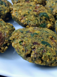 கீரை வடை (Keerai Vadai Recipe in Tamil) செய்முறை முக்கிய புகைப்படம்