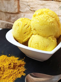 Foto di Gelato al curcuma e miele