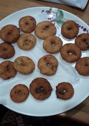 A picture of Upma vada.