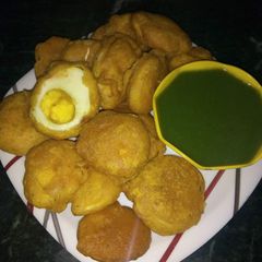 A picture of Egg pakoda.