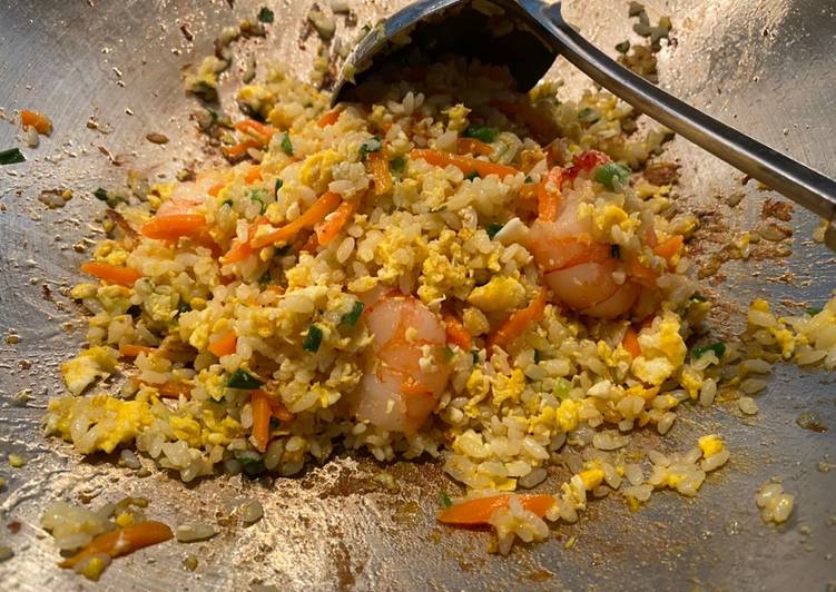 How to Prepare Perfect Prawn Fried Rice