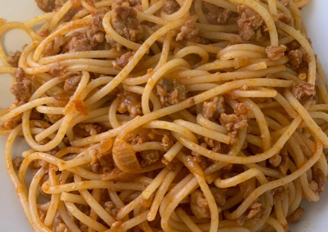 Espaguetis boloñesa de ración