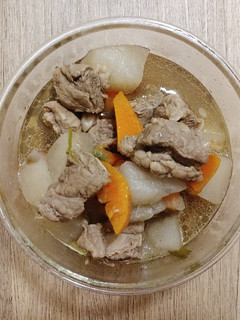 【電子鍋】零技巧清燉牛肉湯 (網誌含影片) 的食譜成品照片
