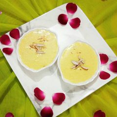 A picture of Kesar phirni.