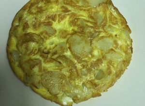Una foto de Tortilla de patata y cebolla