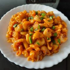 A picture of Chinese macaroni.