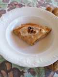 Crepes di castagne con formaggio e noci