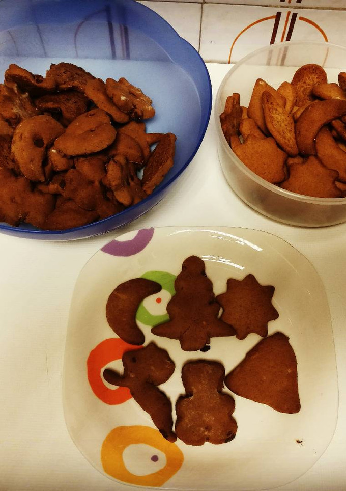 Una foto de Galletas de Navidad veganas de chocolate o canela fáciles