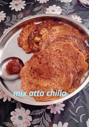 Mix atta chilla रेसिपी मुख्य फोटो