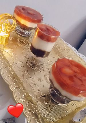 صورة لوصفة تحلية الطبقات الباردة بالفراولة